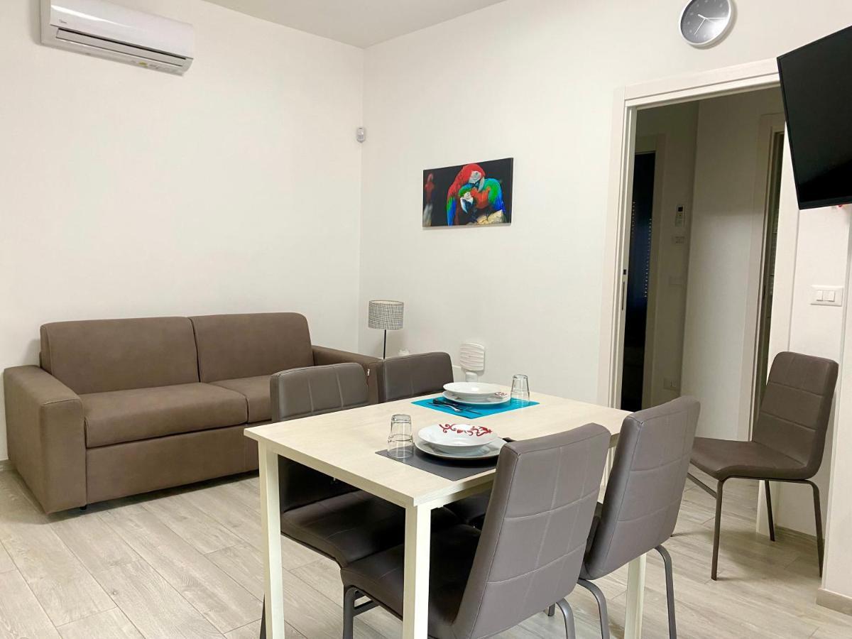 Casa Brina By Home080 - Puglia Mia Apartments โมโนโปลี ภายนอก รูปภาพ